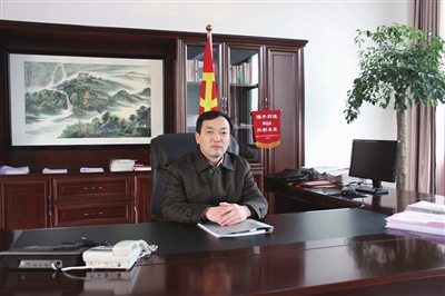 访横泾镇党委书记杨朝友